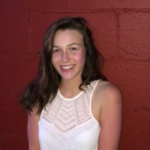 Meet your Posher, Chloe